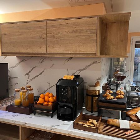 Logis Hotel Spa Restaurant Le Provence Lanarce ภายนอก รูปภาพ