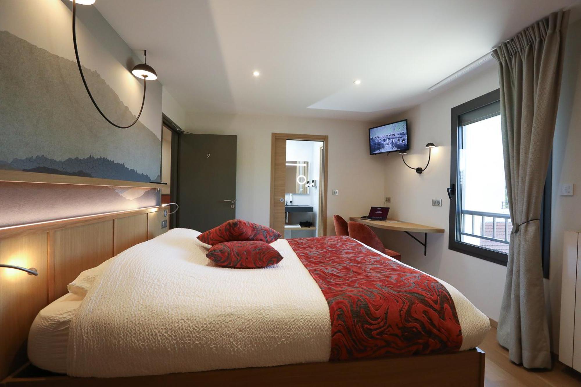 Logis Hotel Spa Restaurant Le Provence Lanarce ภายนอก รูปภาพ