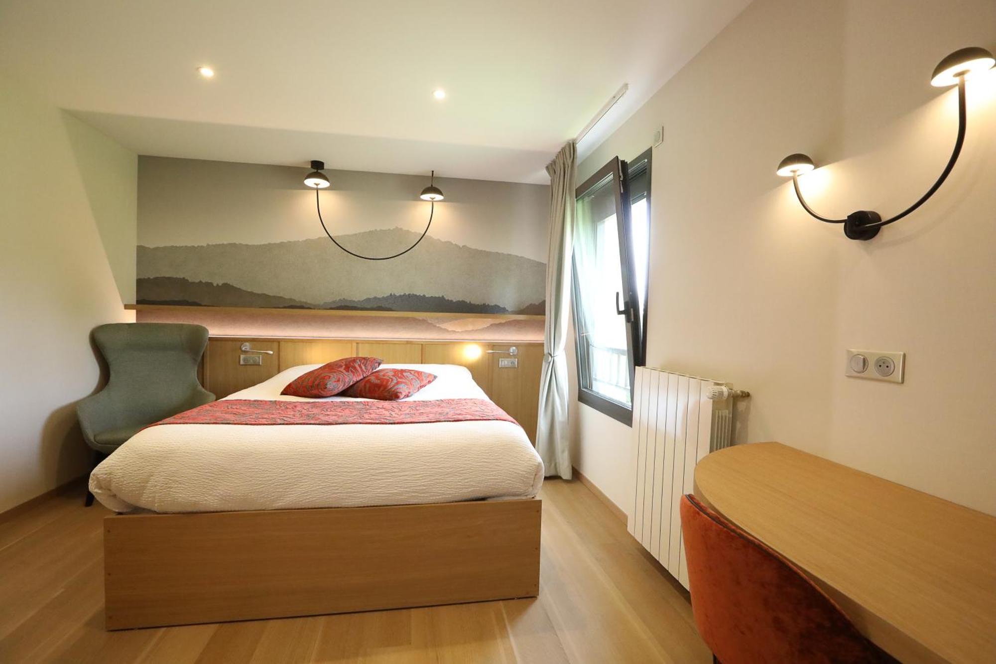 Logis Hotel Spa Restaurant Le Provence Lanarce ภายนอก รูปภาพ