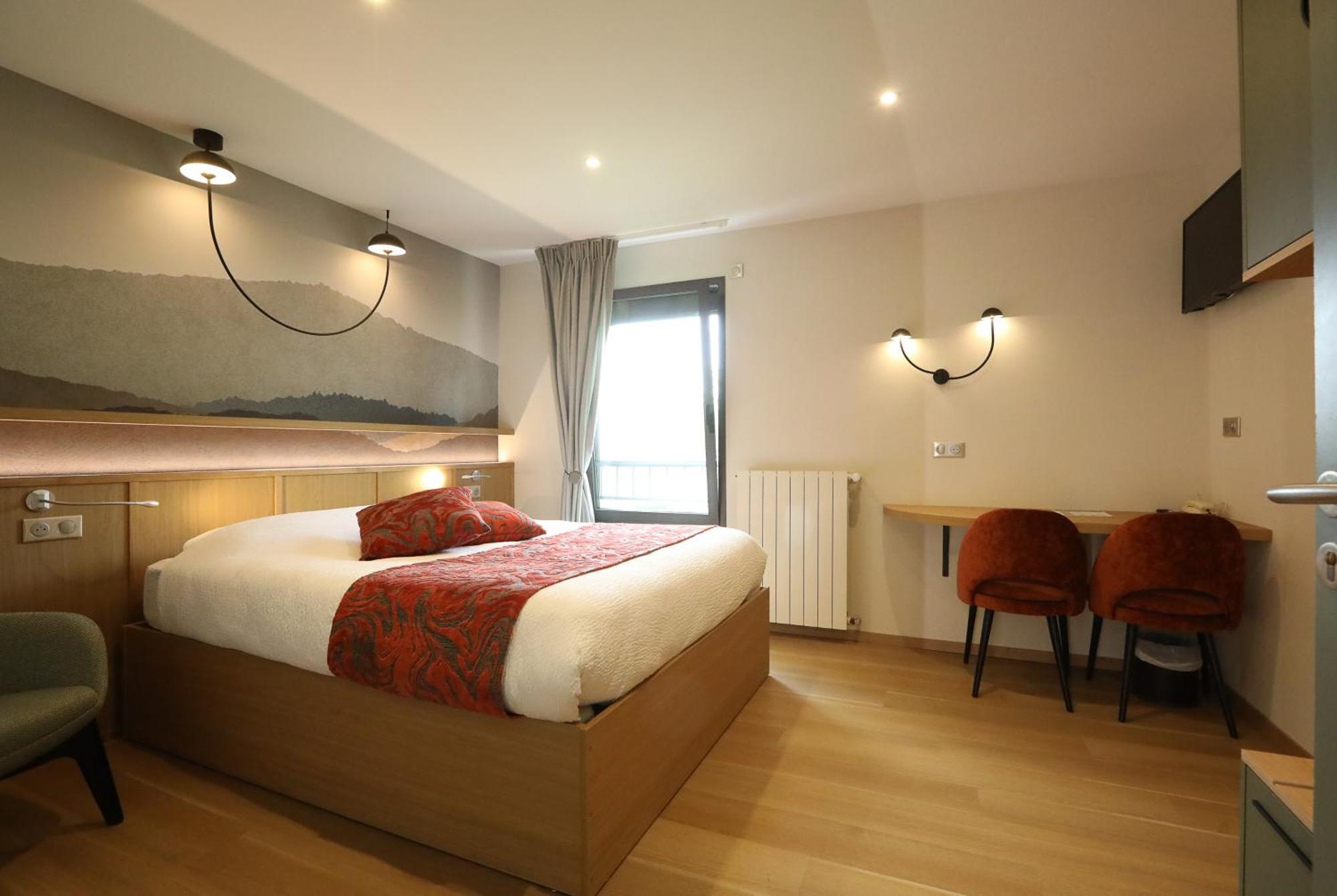 Logis Hotel Spa Restaurant Le Provence Lanarce ภายนอก รูปภาพ