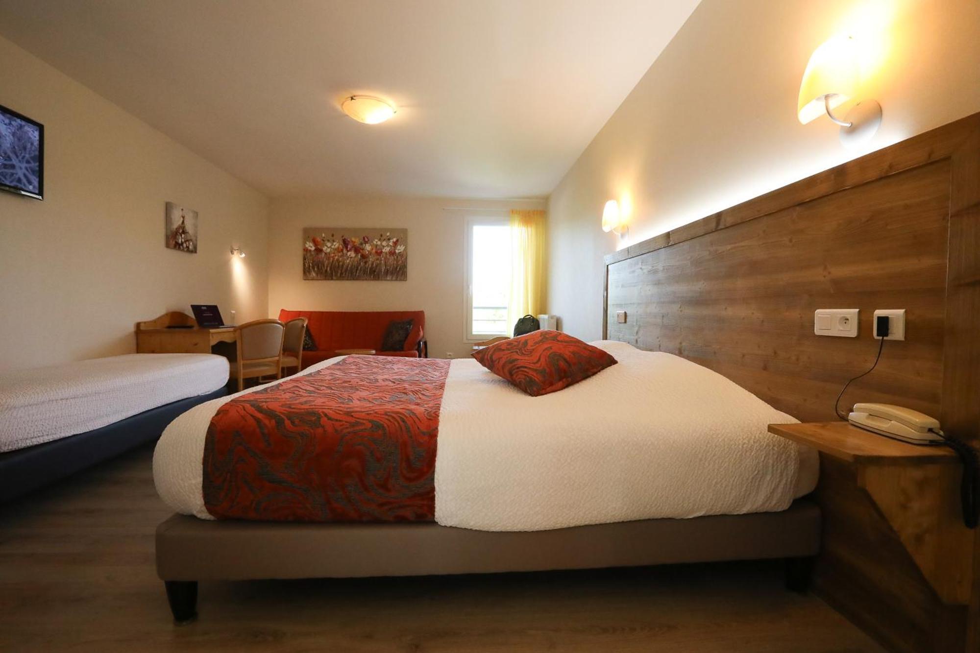 Logis Hotel Spa Restaurant Le Provence Lanarce ภายนอก รูปภาพ
