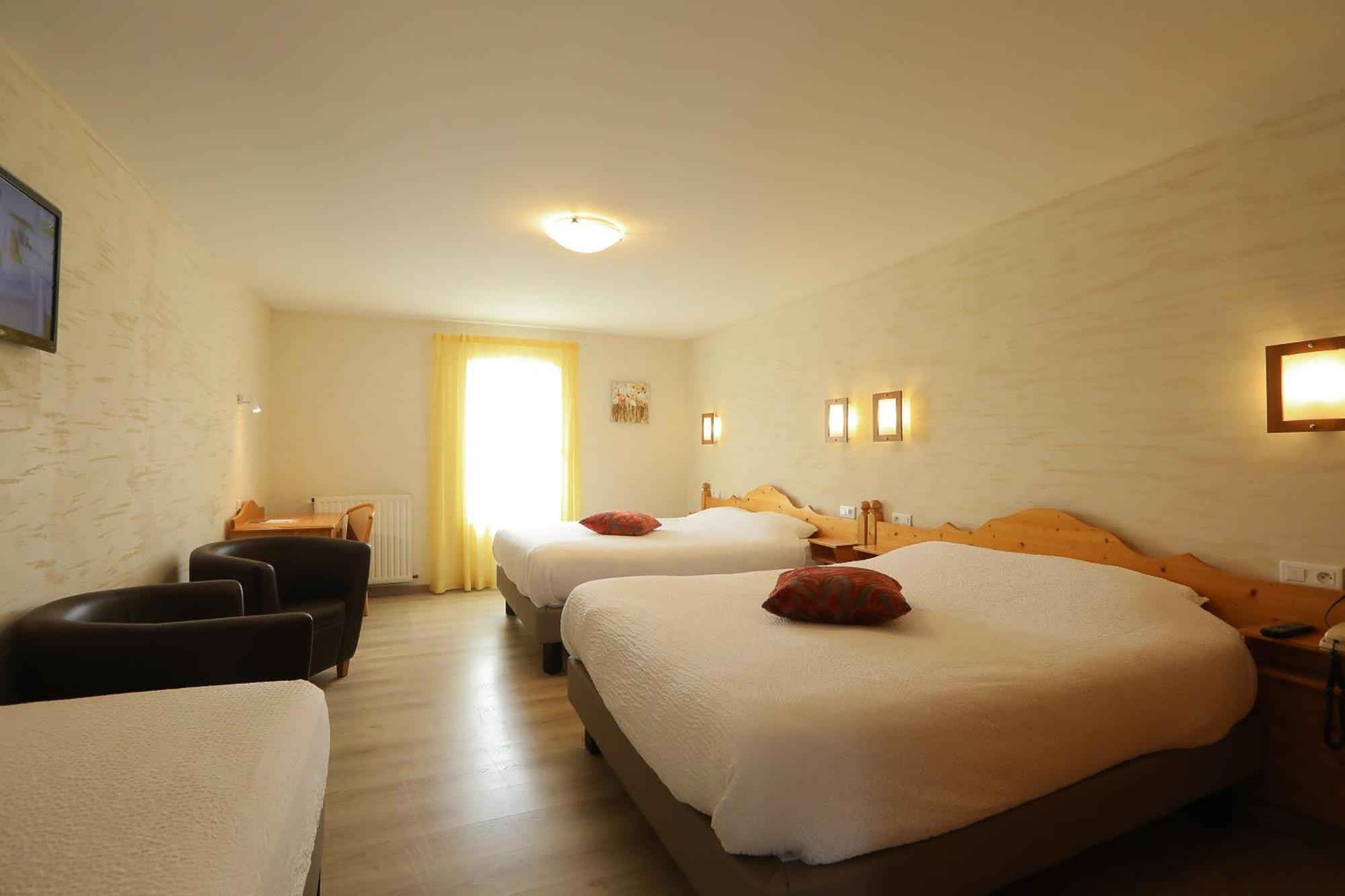 Logis Hotel Spa Restaurant Le Provence Lanarce ภายนอก รูปภาพ