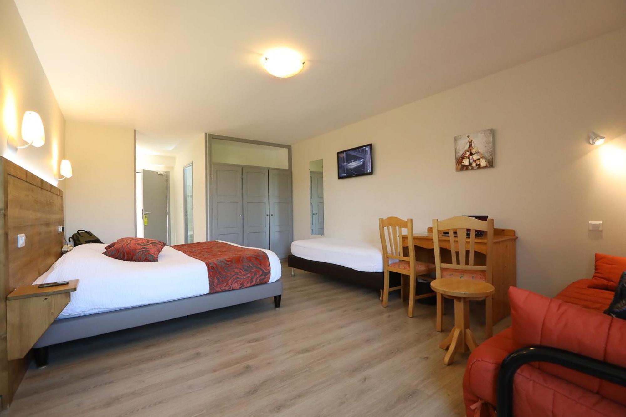 Logis Hotel Spa Restaurant Le Provence Lanarce ภายนอก รูปภาพ